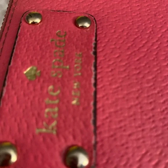 Kate Spade Vibrant Pink Wallet - Picture 2 of 8